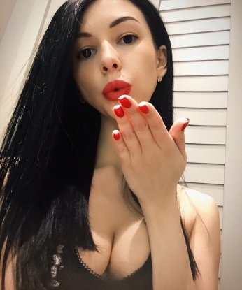 Милая и игривая блондинка с огромным желанием познакомиться с достойным мужчиной для приятного времяпровождения. Обещаю сделать нашу встречу незабываемой! 2821, 26 лет